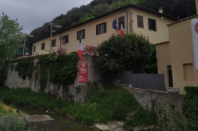 Weird Omen e Left This Planet