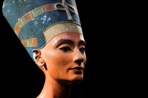 Conferenza "Nefertiti e Nefertari, regine d’Egitto"